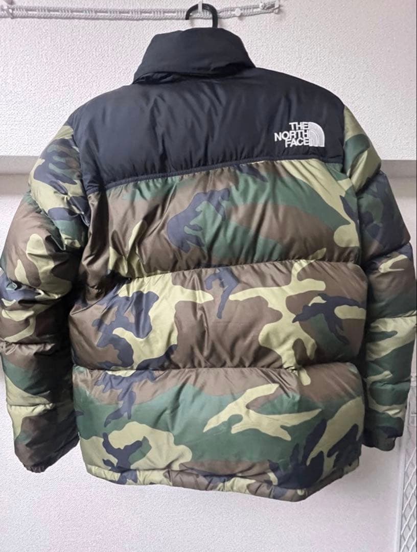 THE NORTH FACE 迷彩 ヌプシ ダウンジャケット M - メルカリ