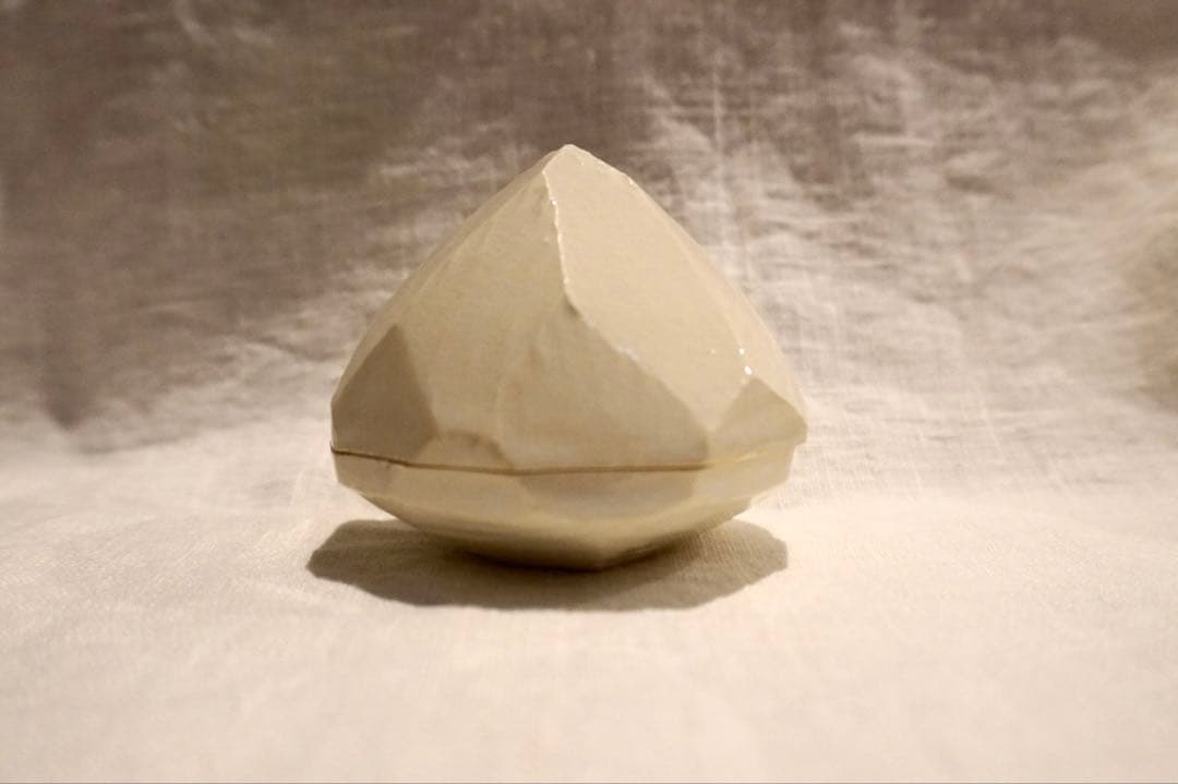 中里花子_ 蓋物 ダイアモンド 塩入れ