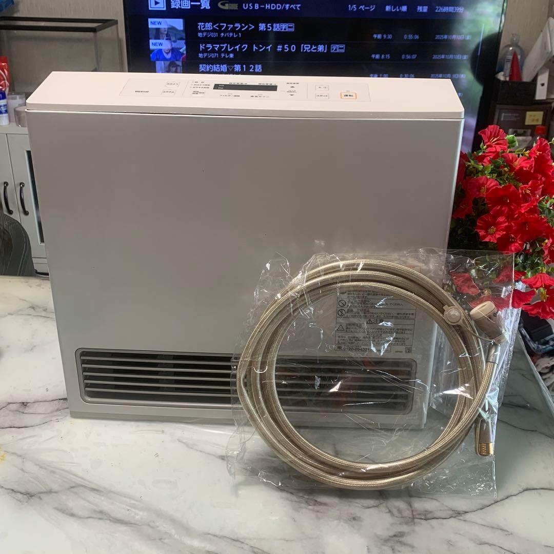 美品　2021年■Rinnaiガスファンヒーター都市ガス■RC-U5801E■ リンナイ（Rinnai） RC-U5801E-13A ホワイト ガスファンヒーター 都市