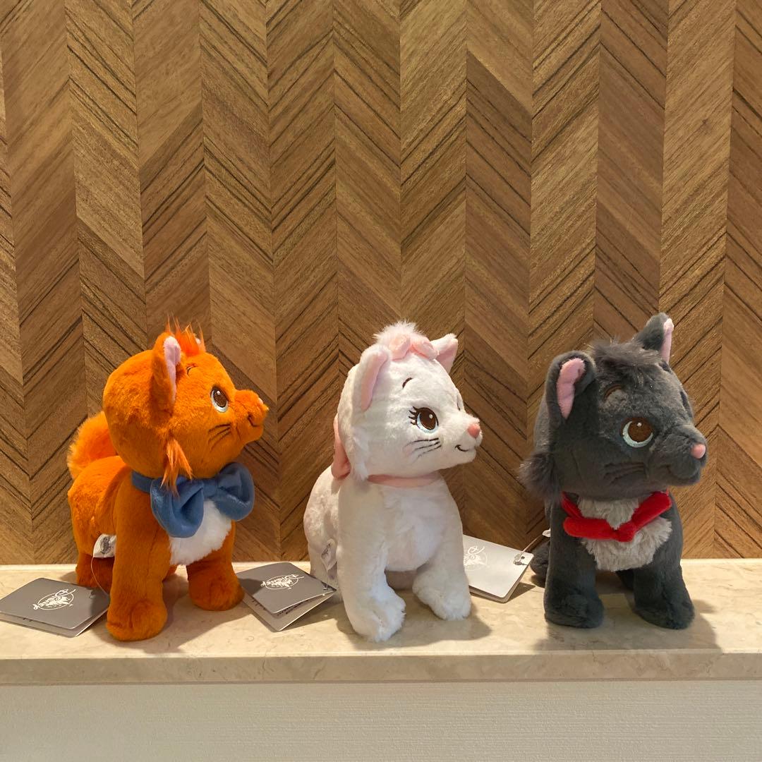 ディズニーストア♡猫の日♡おしゃれキャットぬいぐるみ♡3匹セット