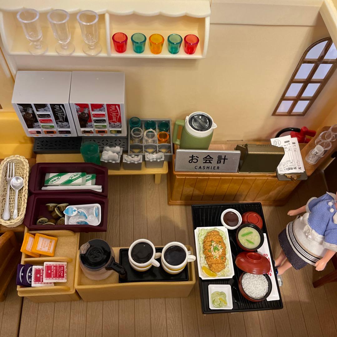 リーメント ぷちサンプル&シルバニア 森のキッチンの建物○ファミリー