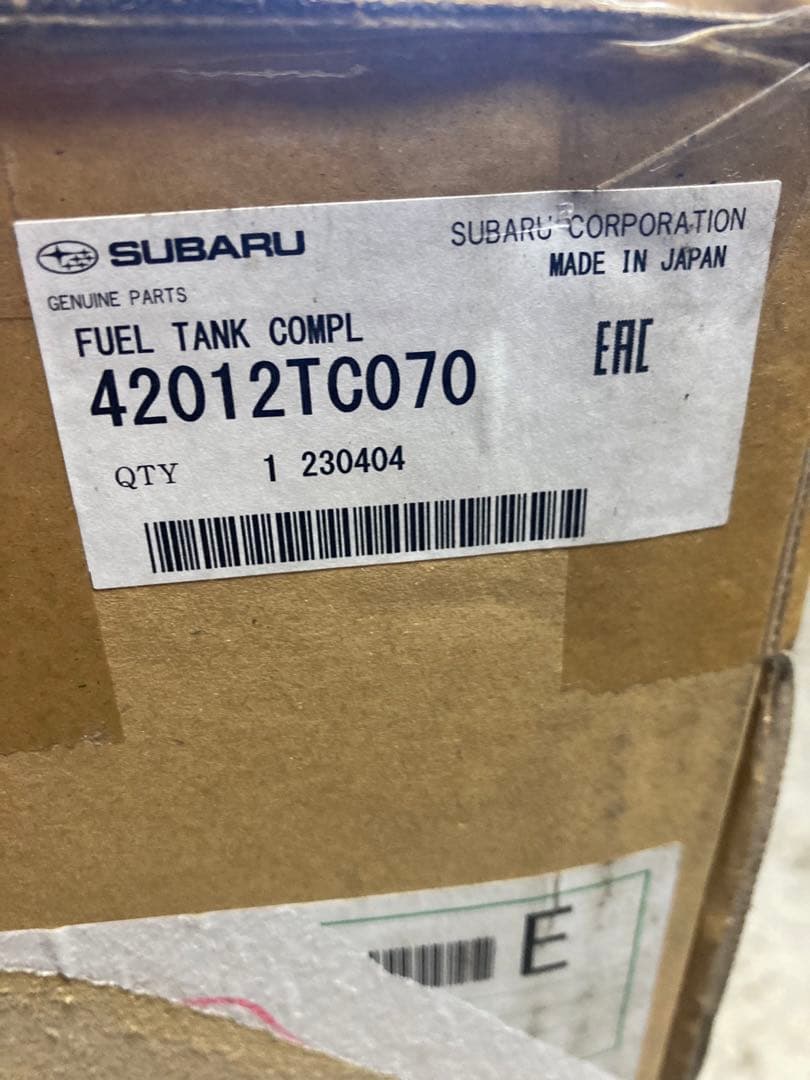 スバルサンバー 公式 TT系 燃料タンク 純正品 未開封品