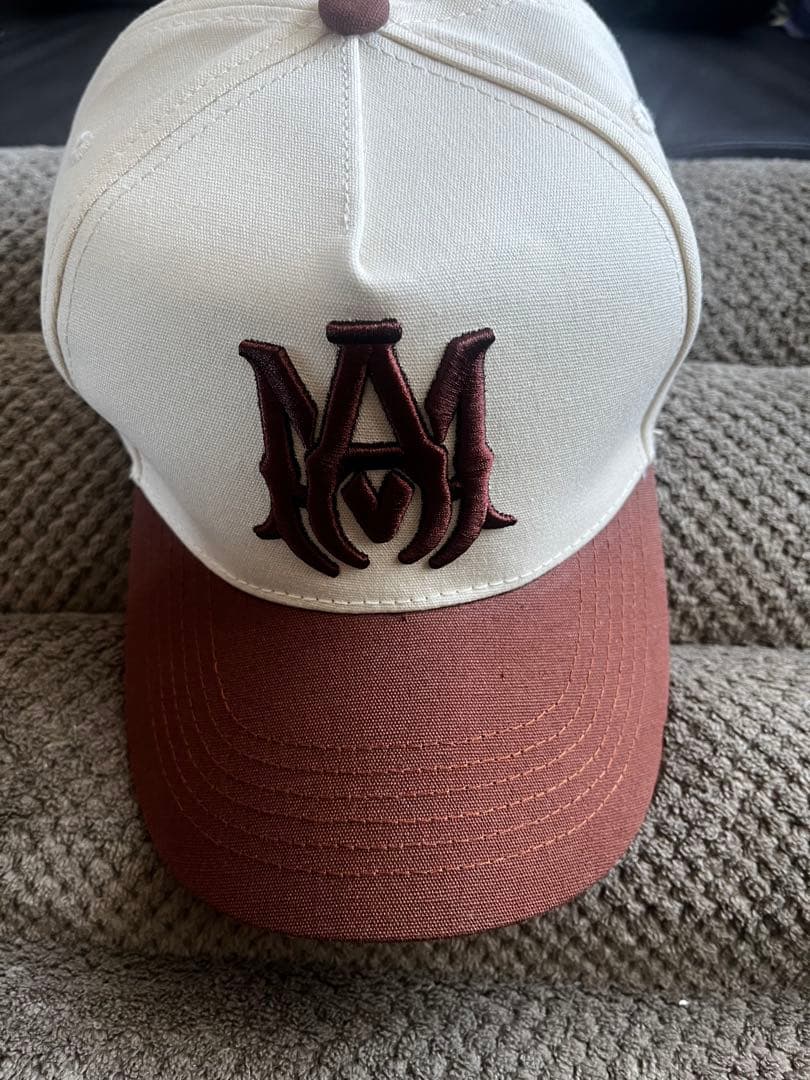 ほ*様 AMIRI ロゴ刺繍 キャップ ホワイト/ブラウン 新品100%本物 AMIRI ロゴ キャップ アミリ｜Yahoo!フリマ（旧PayPay