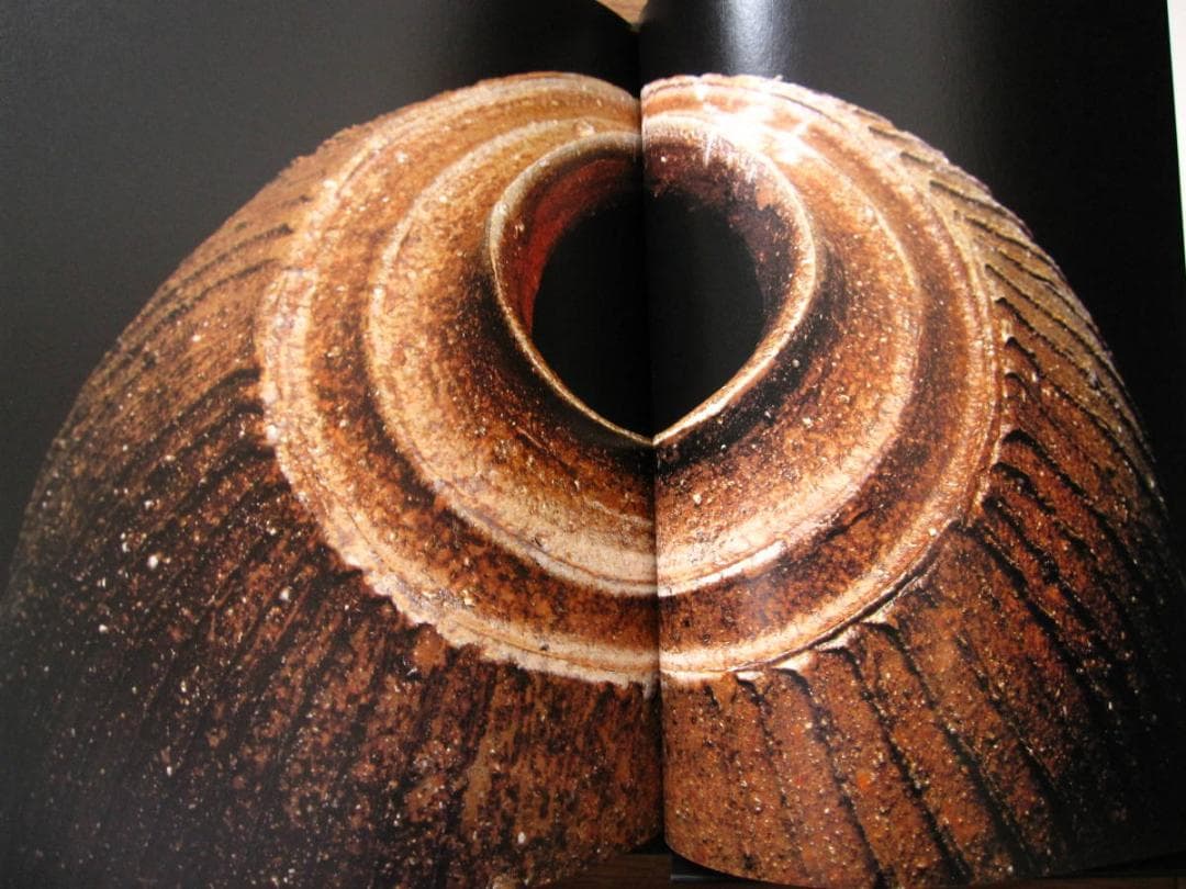 備前 土と炎の輝き 人間国宝 : 伊勢崎淳 直筆サイン入り 限定1000部