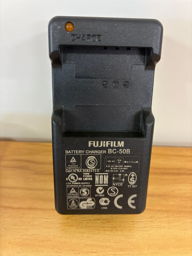 FUJIFILM XF1デジタルカメラ 充電器・カバー付 - メルカリ
