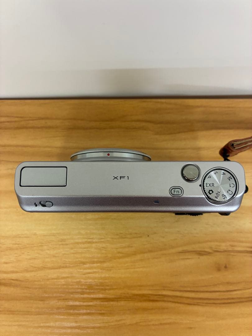 FUJIFILM XF1デジタルカメラ 充電器・カバー付 - メルカリ