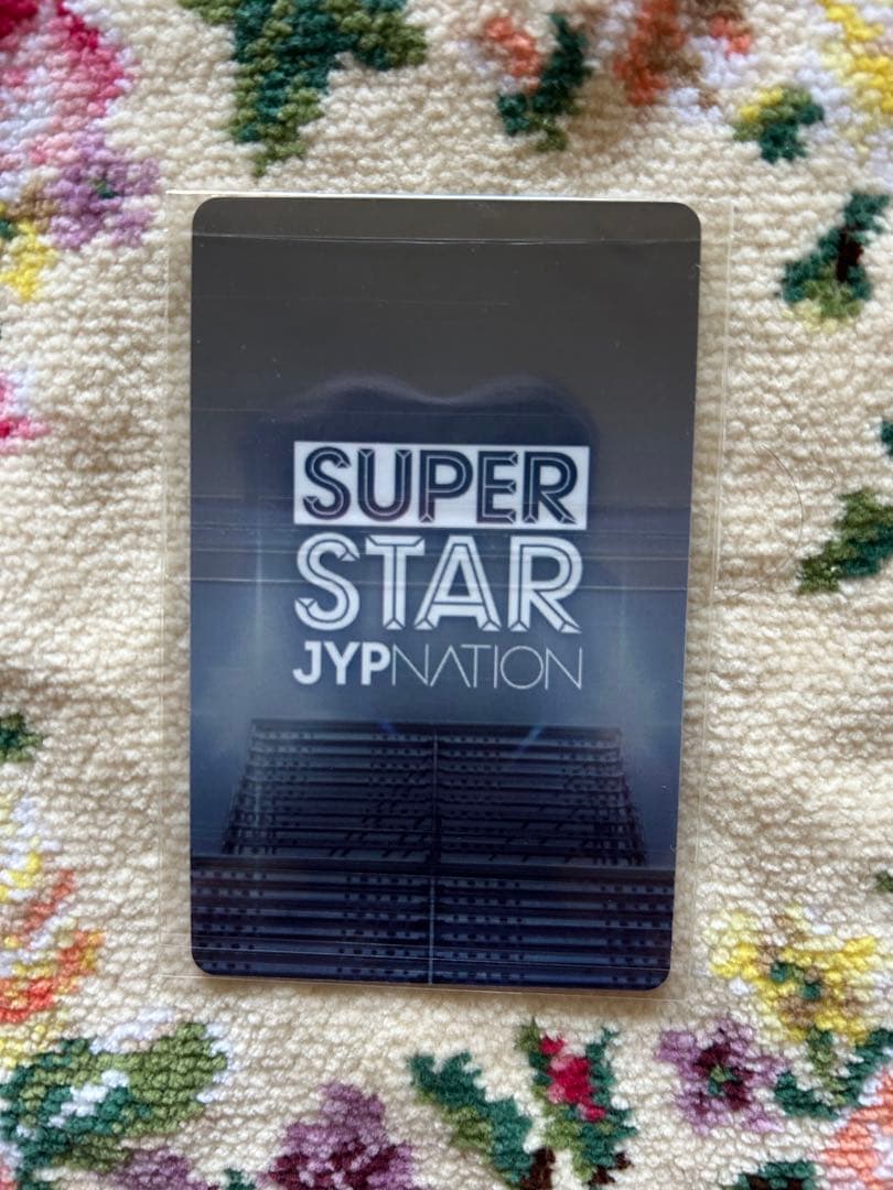 ITZY チェリョンSSJYP会場限定リアルカード トレカ 新品 美品 - メルカリ