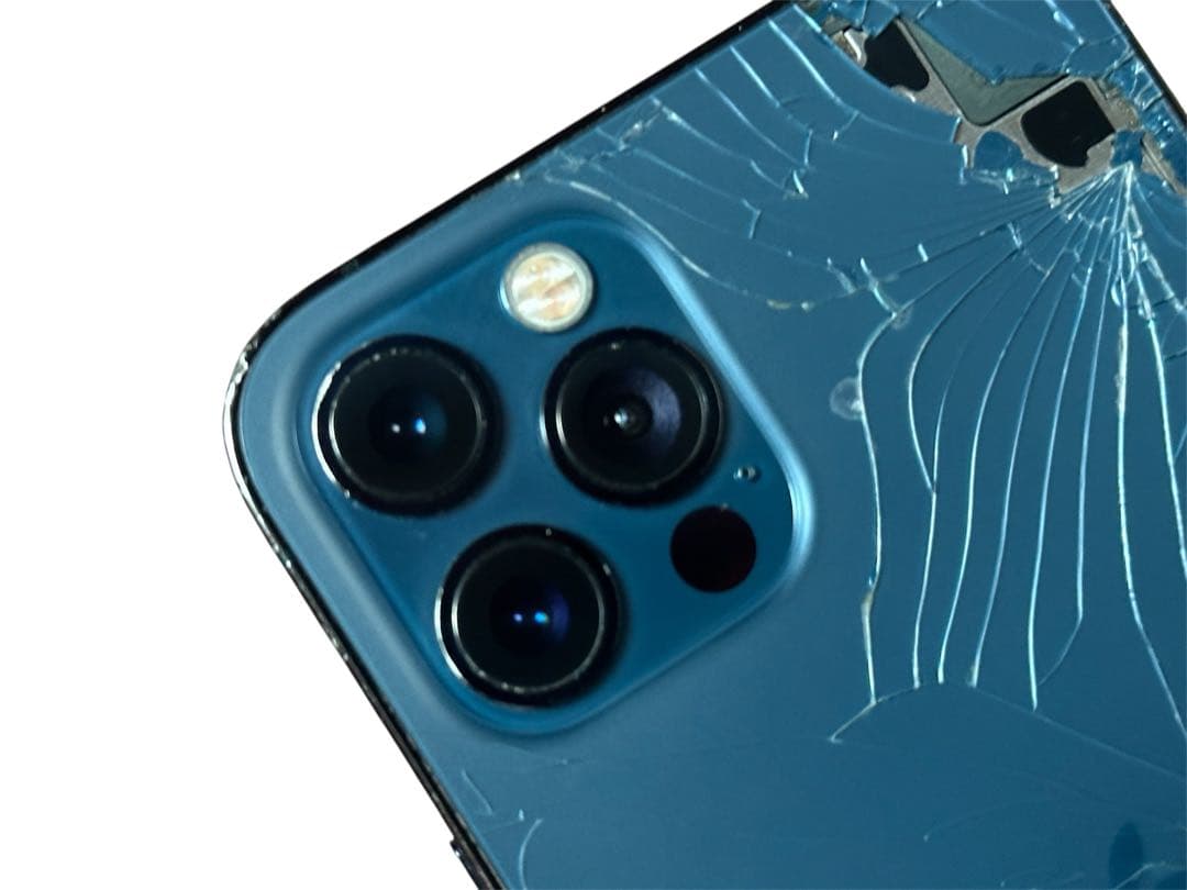 iPhone 12 Pro 256GB 青 背面ひび割れありジャンク品 - メルカリ