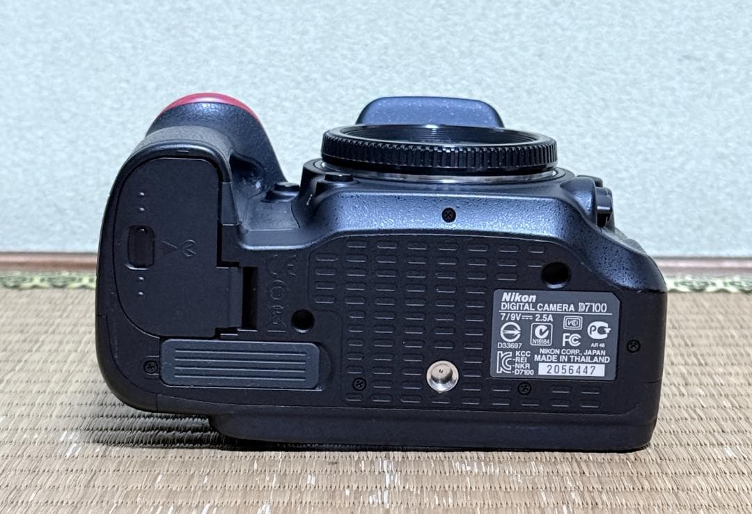 極上品 撮影 4,442回 ニコン D7100 ボディ 付属品完 元箱有 - メルカリ