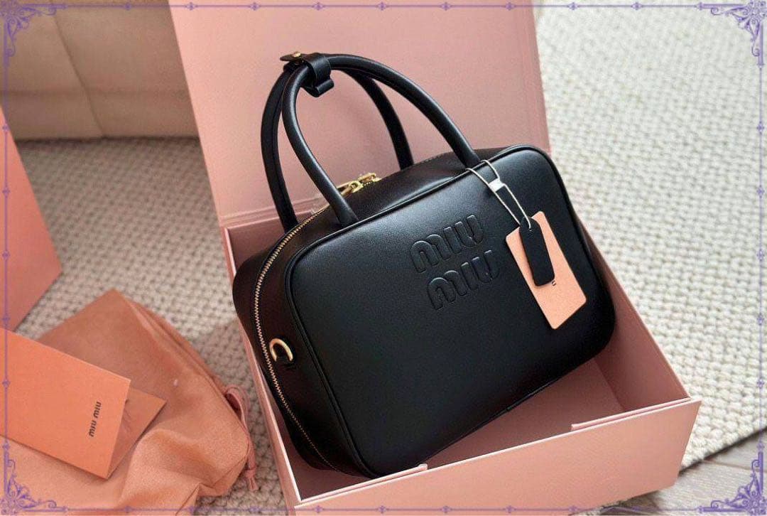 MIUMIUボウリングバッグ