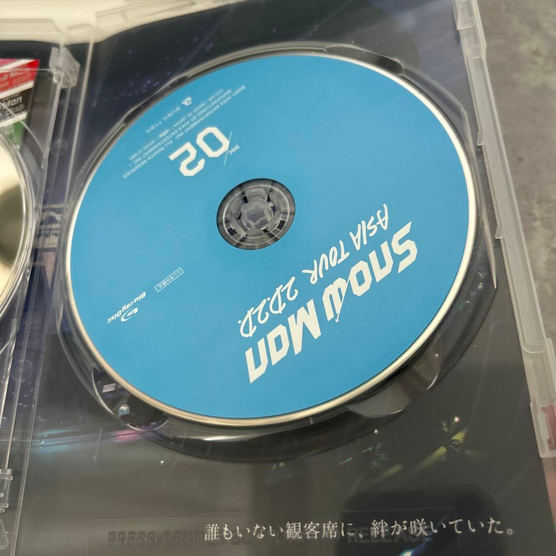 特典銀テープ付き】Snow Man アジアツアー 2D2D Blu-ray - メルカリ