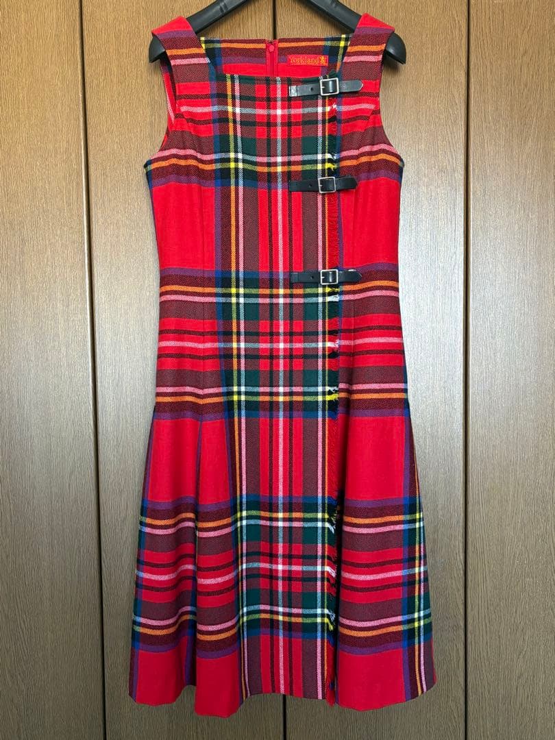 Yorkland ワンピース 7AR 本日限定お値下げ】yorklandのだめちゃん着用ワンピースお色違い7AR