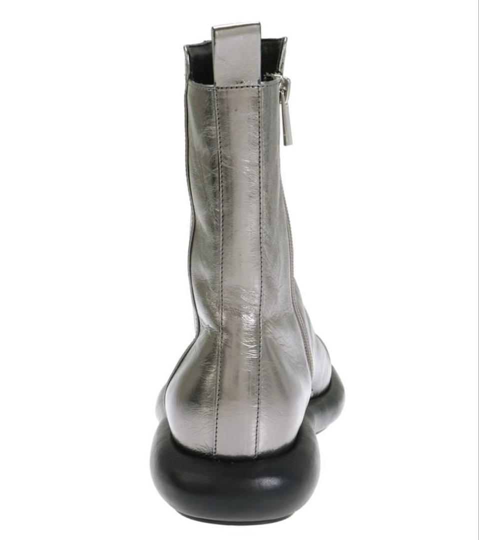 UN3D. ラウンドロウヒールブーツ シルバー38サイズ - メルカリ