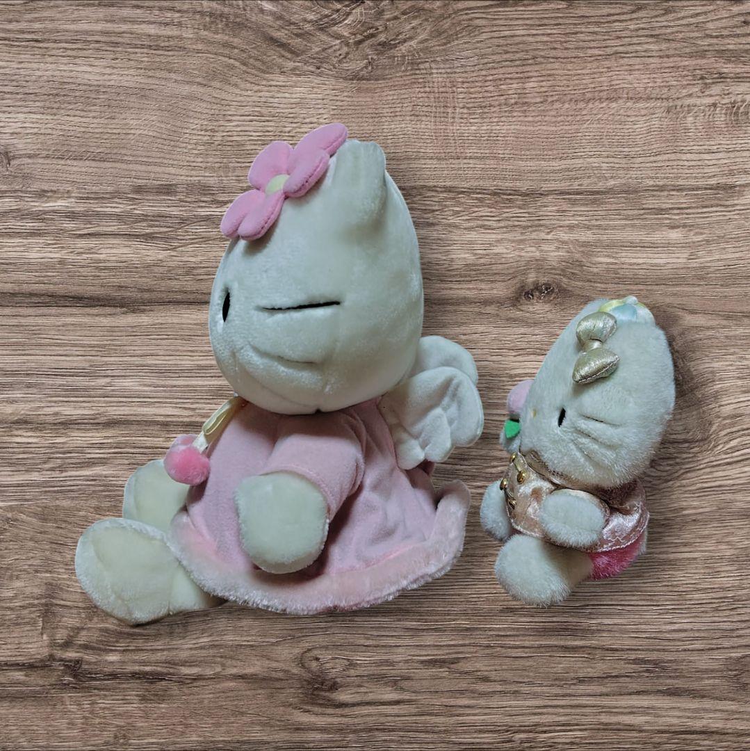 サンリオ ハローキティ エンジェル 天使 と中華チャイナぬいぐるみ