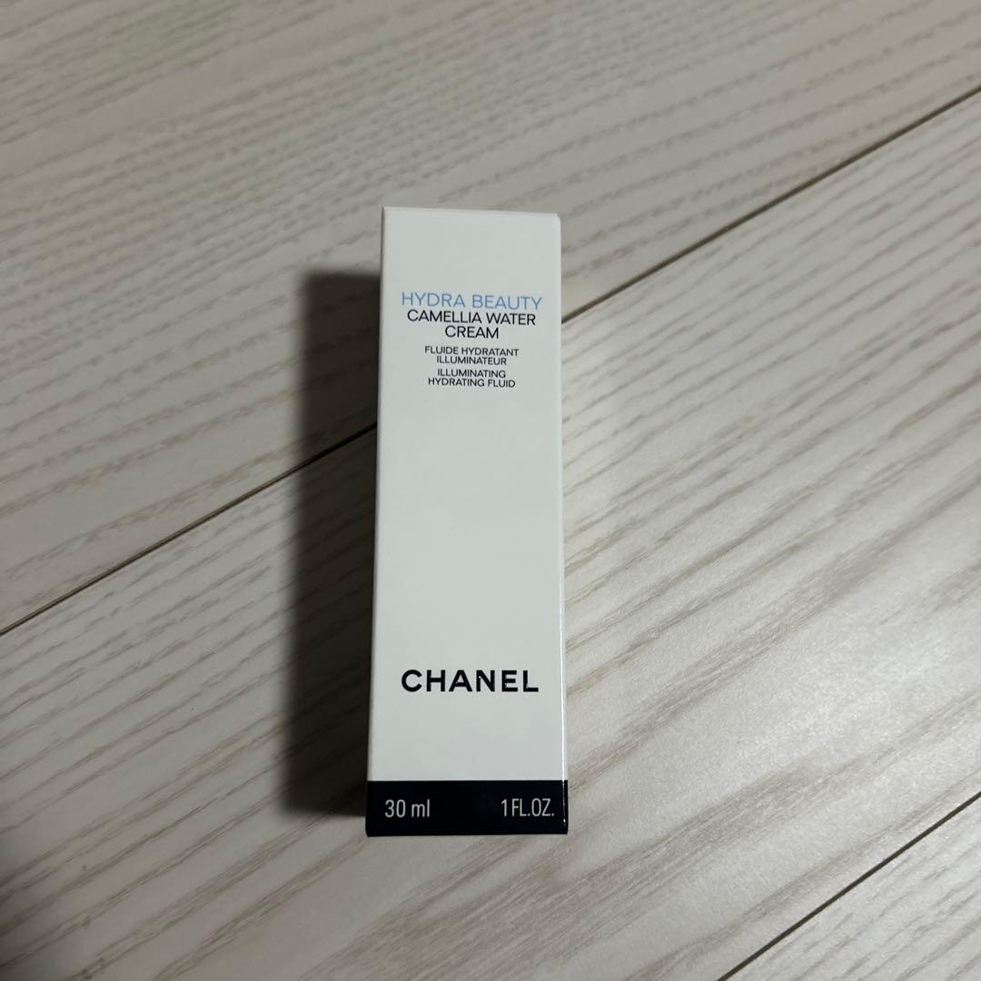 CHANEL イドゥラ　ビューティー　ウォータリー　クリーム　30ml Amazon | シャネル イドゥラ ビューティ ウォータリー クリーム 30ml