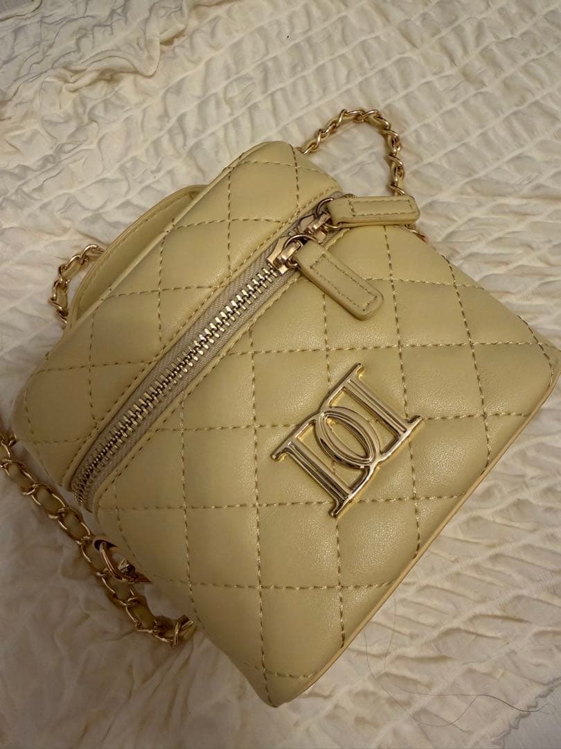 Darich キルティングスクエアミニバッグ ゴールドパーツ イエロー