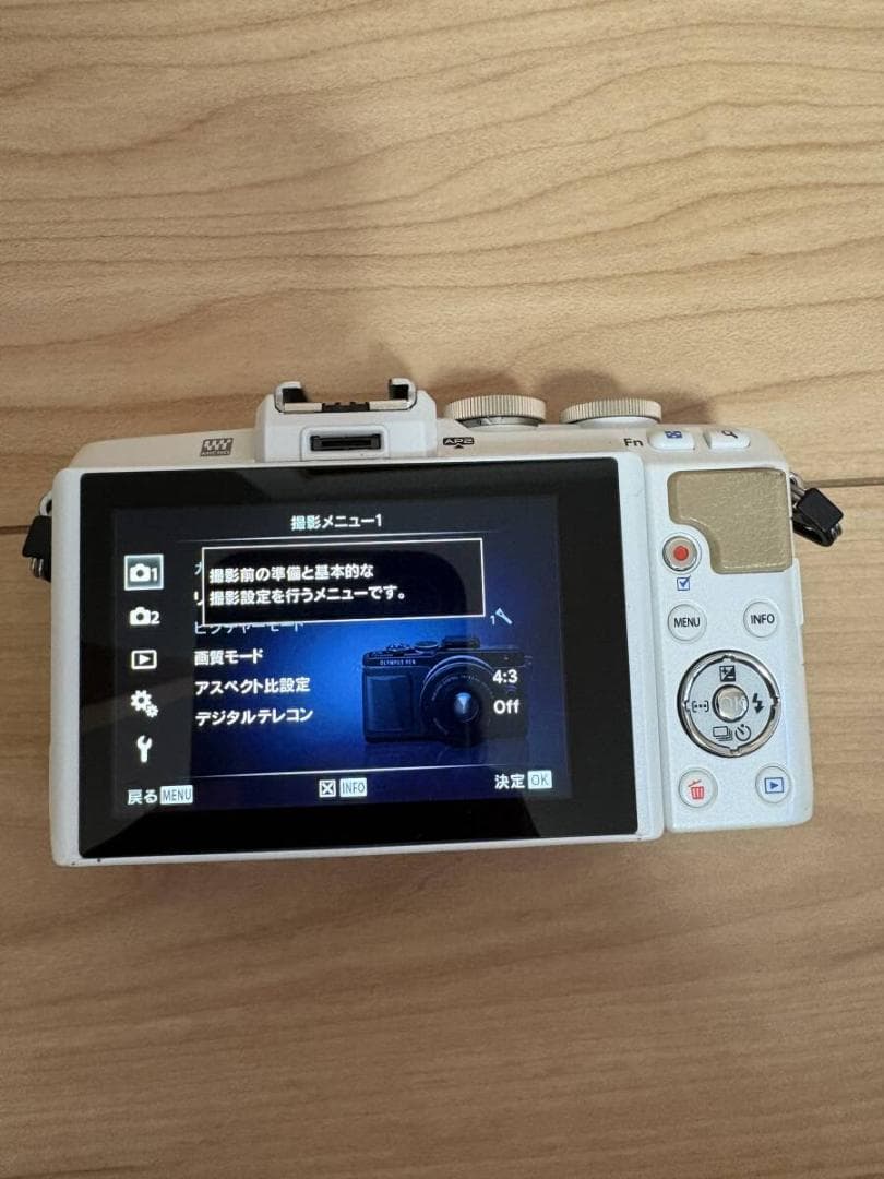 美品/充電器付き！】OLYMPUS PEN Lite E-PL7 #107