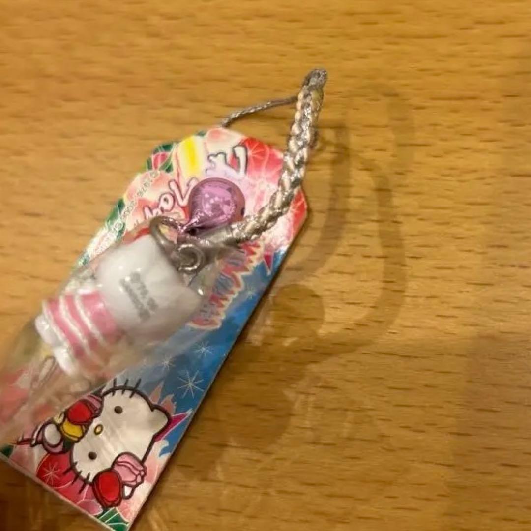 ご当地キティ 富山限定 チューリップ 根付け ストラップ - メルカリ