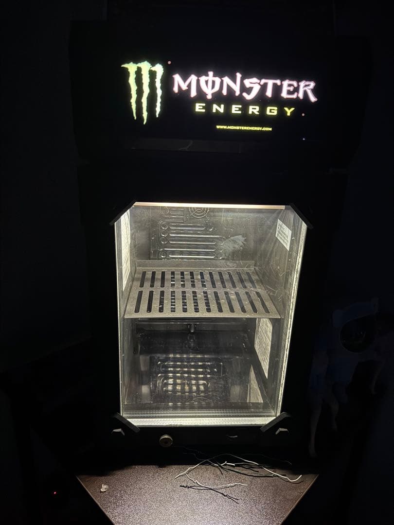 非売品 モンスターエナジー冷蔵庫 - メルカリ