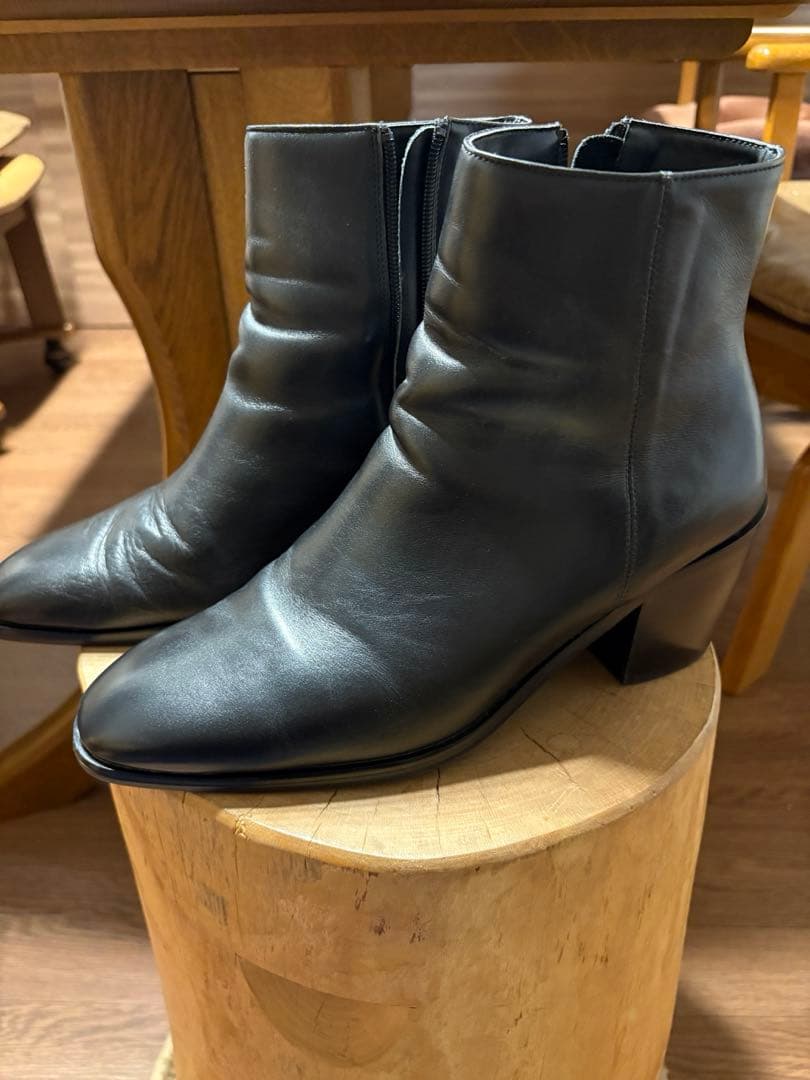 lui's ルイス　ヒールブーツ　サイドジップ　レザー　ブラック　黒 Lui's ルイス サイドジップ ヒールブーツ レザーブーツ ブラック 40