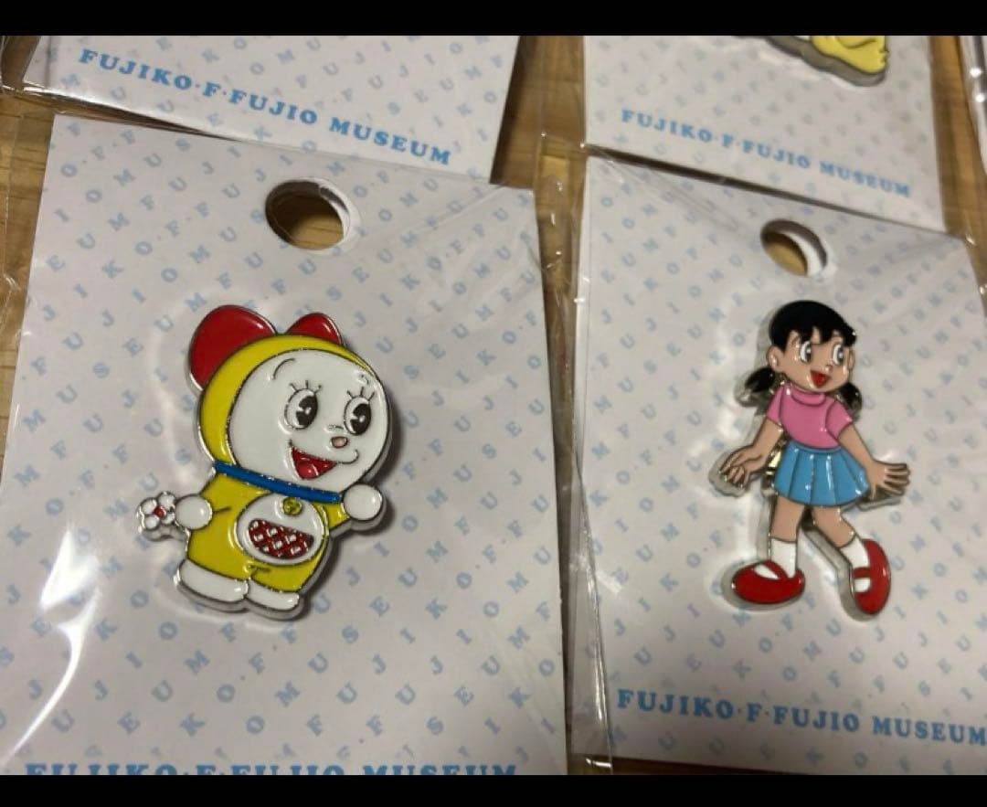 藤子F不二雄ミュージアム 限定 ダイカット ピンズ 全12種 セット