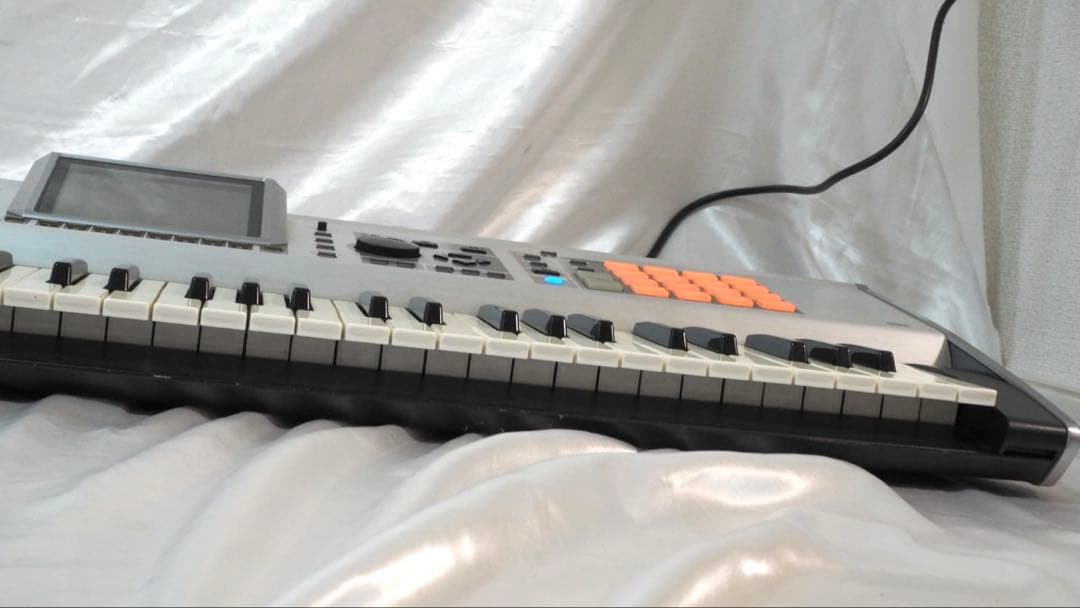 Roland Fantom-X6 シンセサイザー 動作確認済み ※液晶難あり - メルカリ