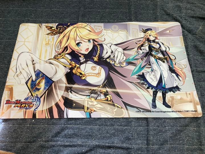 光の守護者エレナ プレイマット - メルカリ