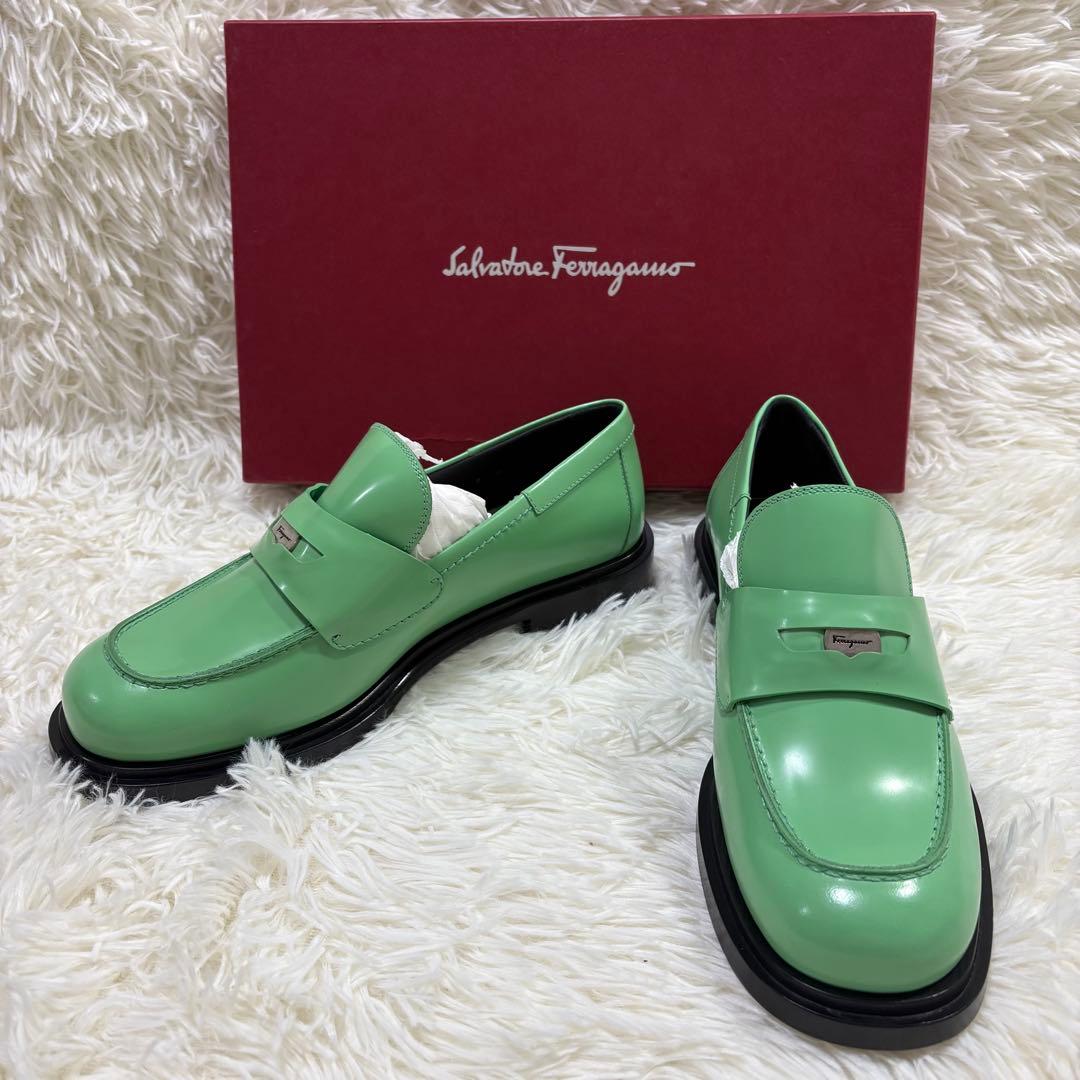 ク*ケ様 サルヴァトーレ　フェラガモ　本革　ローファー　ロゴ　24cm 8 ミン 楽天市場】フェラガモ Salvatore Ferragamo サルバトーレフェラガモ