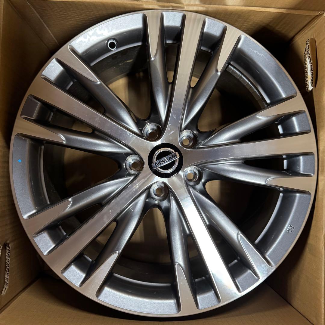 新車外し V37 スカイライン純正 19インチ 8.5J 日産