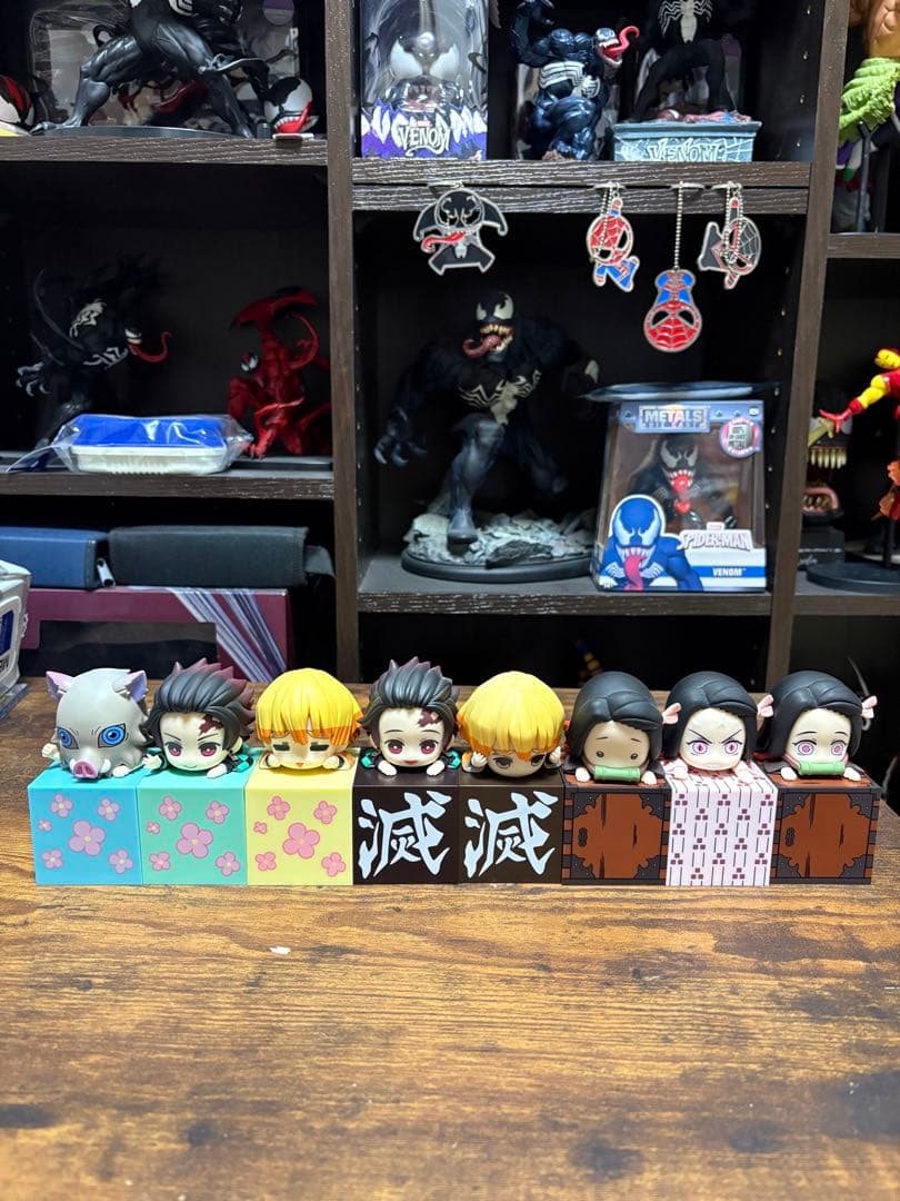 鬼滅の刃 ひっかけフィギュア 8体セット - メルカリ