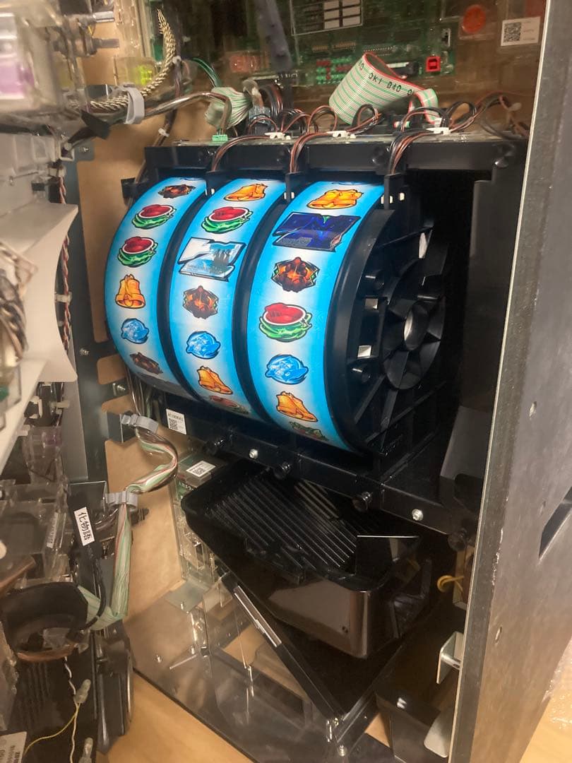 エウレカセブン AO 実機 自宅まで配送無料