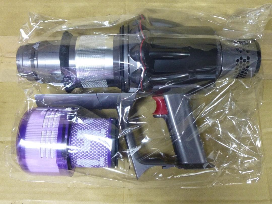 ラスト1台　未使用　ダイソンSV18の新品本体（ボディ）最新の2025年製です 65c01d5c7db7f02290d20a5737d6b1