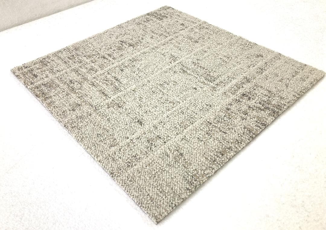 よるのヤア：のんびり発送　タイルカーペット５４枚　新品・未使用 吸着タイルカーペット 60枚 7.5帖 約45cm 滑り止めカーペット 洗える