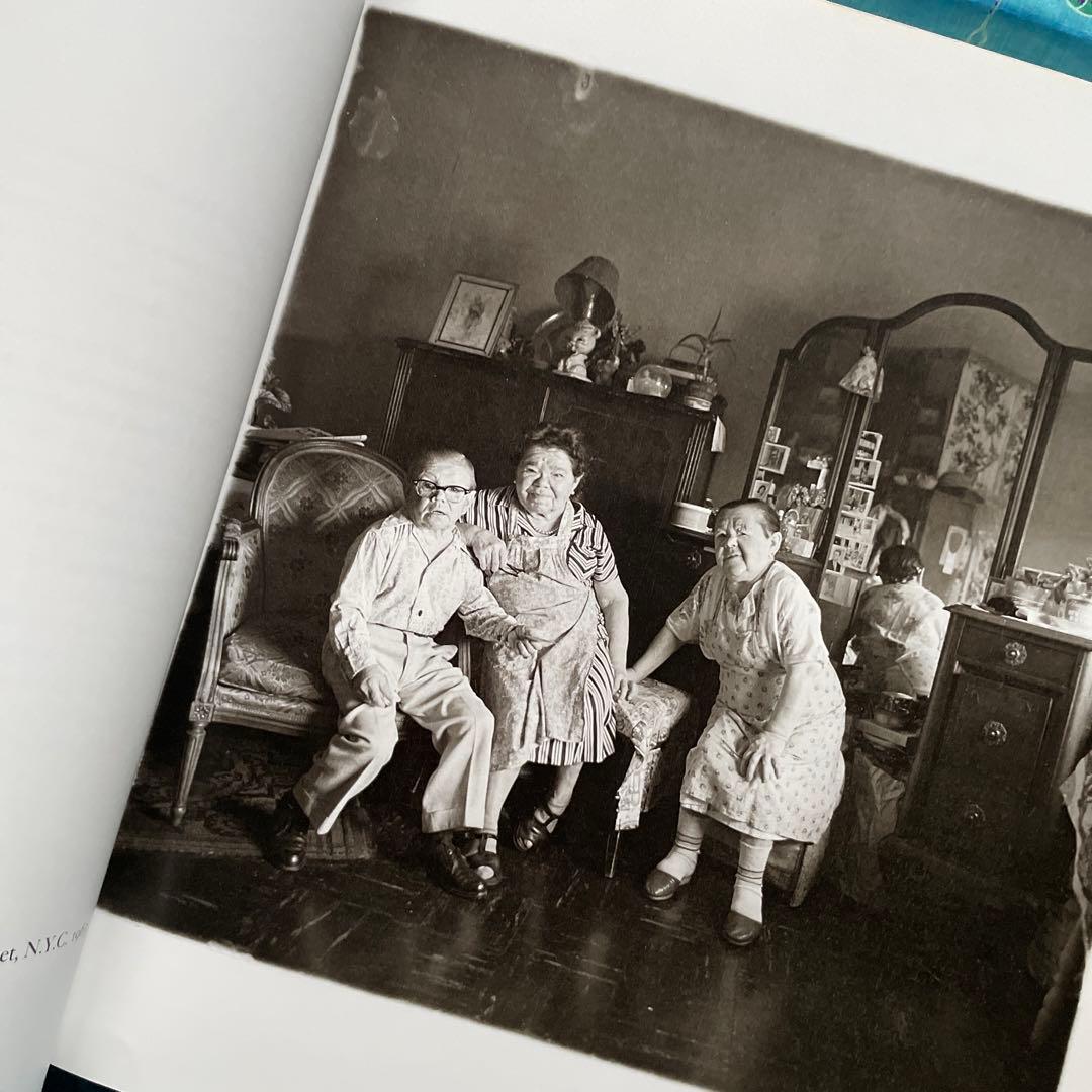 英語写真集/ダイアン・アーバス diane arbus - メルカリ