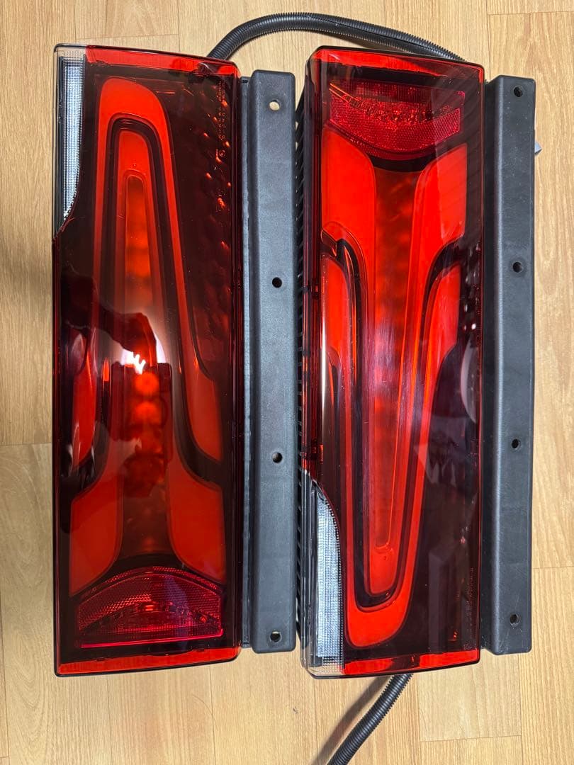 ふそう　スーパーグレート　テール Eマーク取得 スーパーグレート 三菱 ふそう ファイバー LED トラック