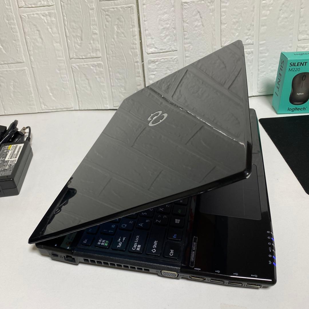 Windows11 オフィス付きCorei7メモリ8GB 高速起動SSD 富士通 - メルカリ