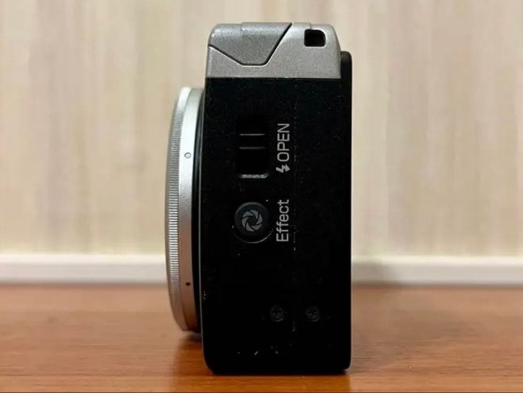 50点限定！純正シルバーパーツ装備品！】RICOH GR APS-C初代 - メルカリ