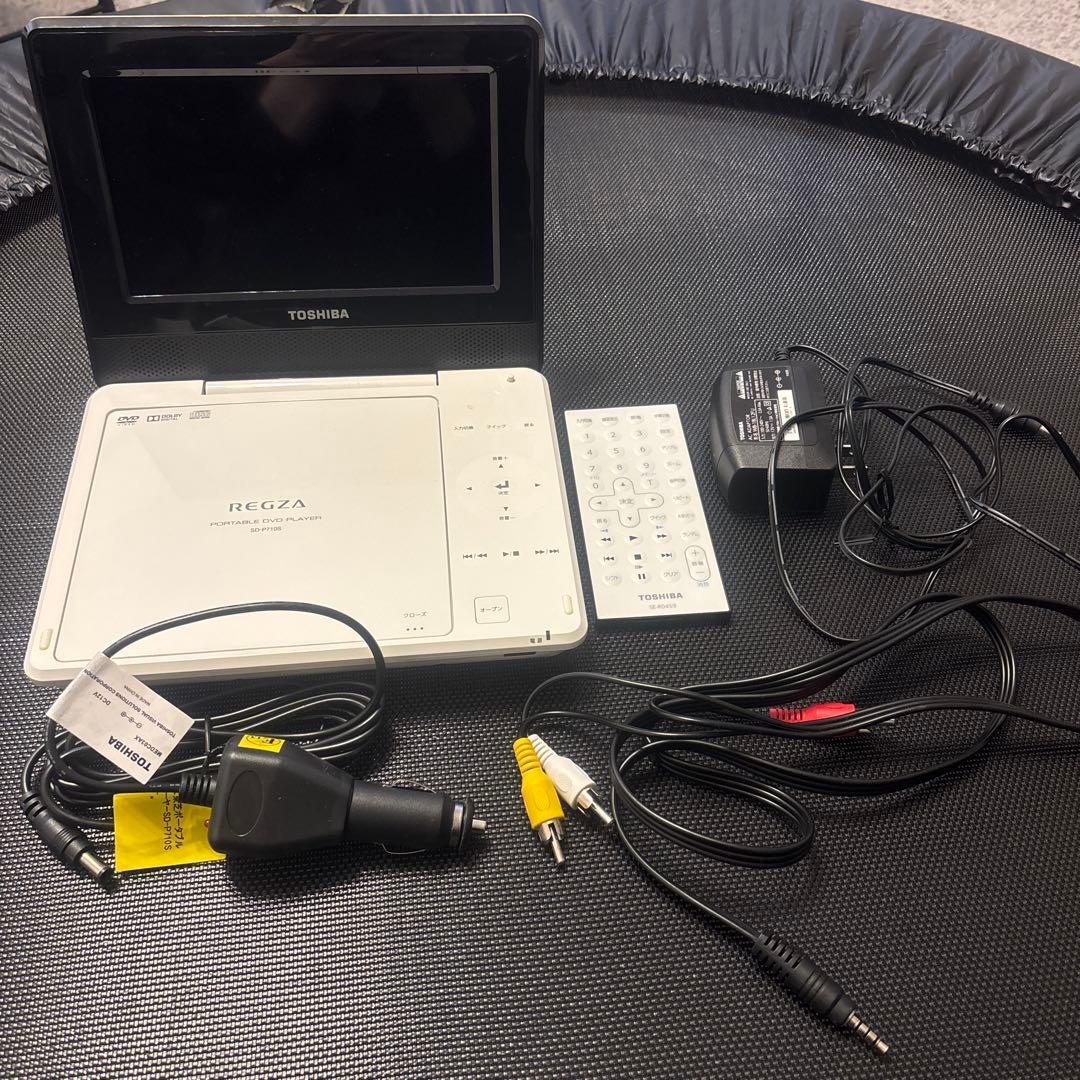 ジャンク】東芝 REGZA ポータブルDVDプレーヤー SD-P710SW - メルカリ