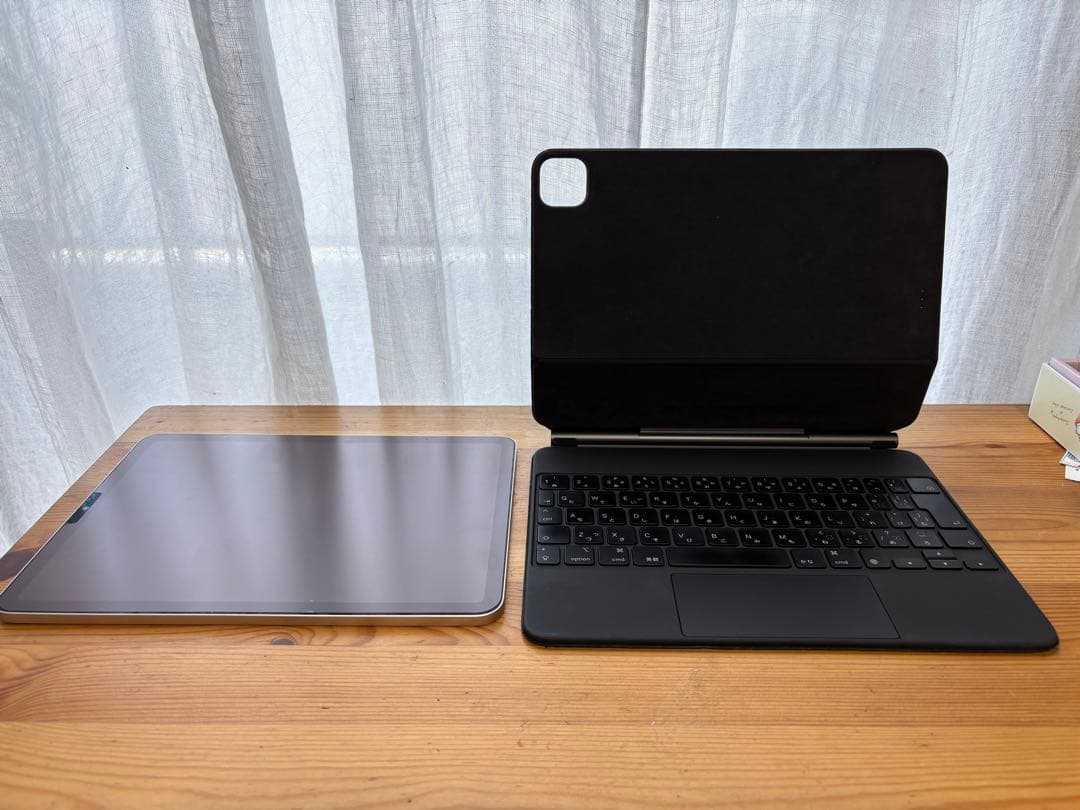 iPadAir 第5世代美品と純正キーボード Amazon | 縦置き iPad Air 第5世代 iPadAir4 iPadPro11 キーボード