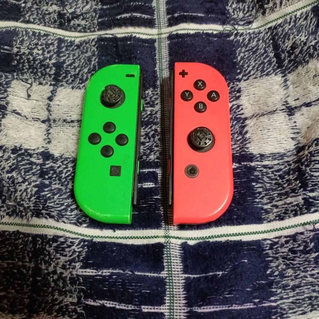 Nintendo Switch Joy-Con グリーンとレッドグリップ部分なし - メルカリ