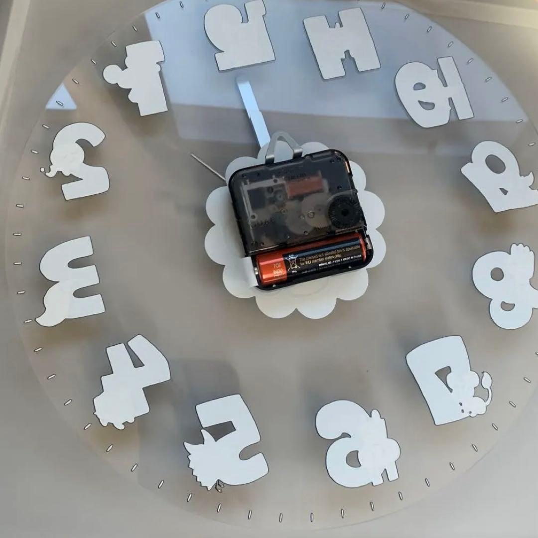 あらゐけいいち展 アクリル時計