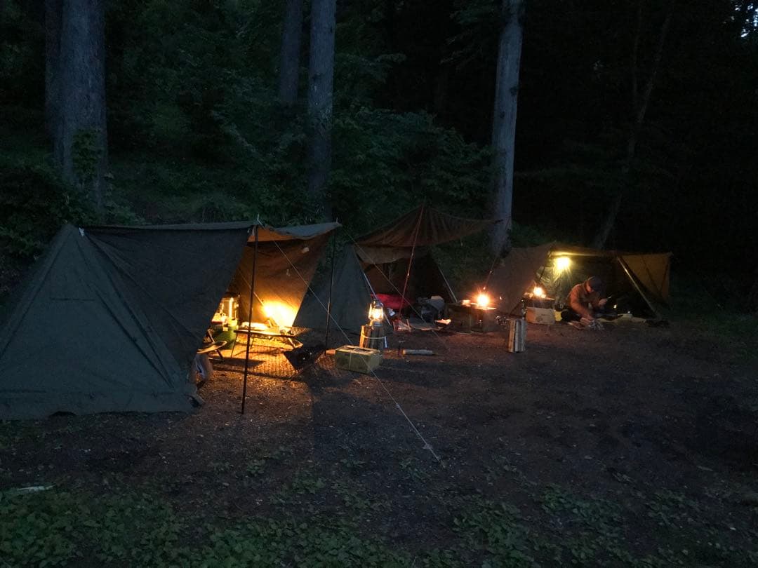 取説付《ドイツ軍幕モデル》二股フレーム＋棟ポール　楽々快適快適空間★ソロキャンプ