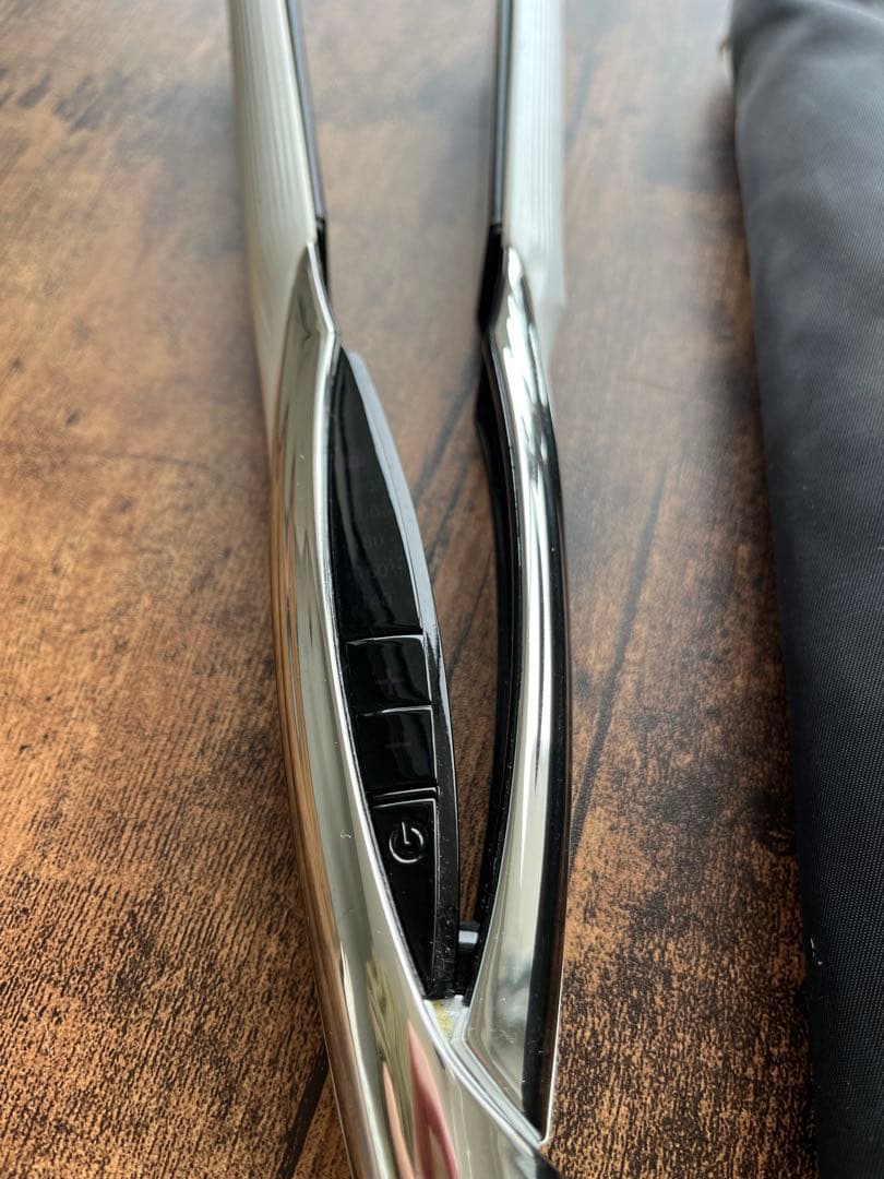 リファ　ストレートヘアアイロン 美品ギャランティカード付 リファビューテック ストレートアイロン | ヘアアイロン | ReFa