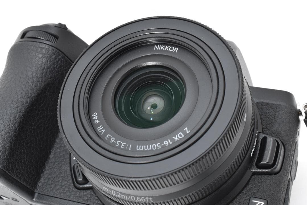 【ほぼ新品】ニコン Nikon Z50 《シャッター数僅か101回》