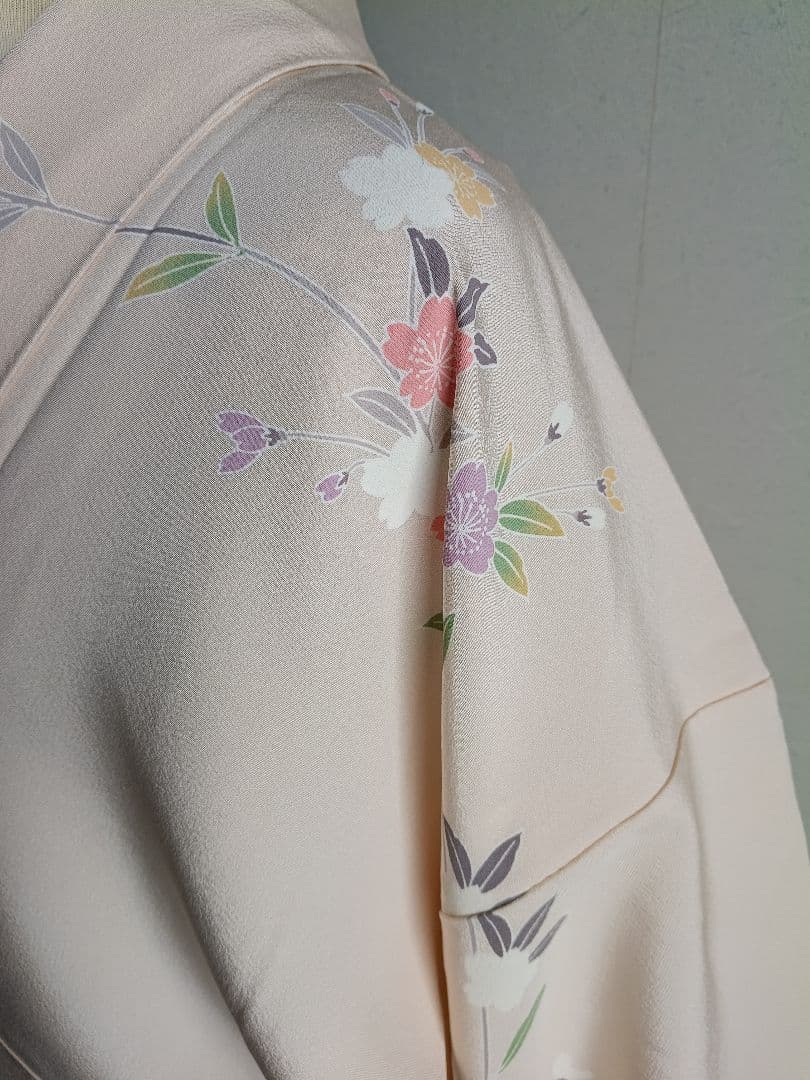 京加賀友禅訪問着 たたき模様 ろうけつ染め分け 光月の落款入り 美品