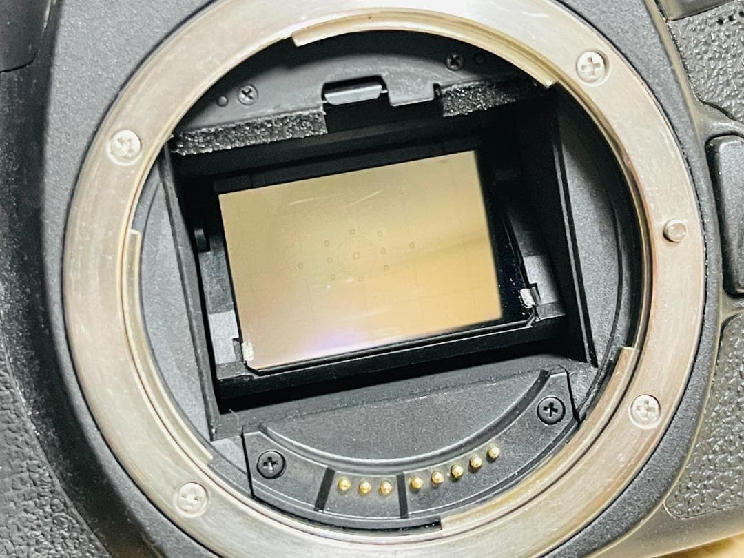 フルサイズ一眼❗Canon EOS 6D本体、EF35-105レンズ 付属品多数 - メルカリ