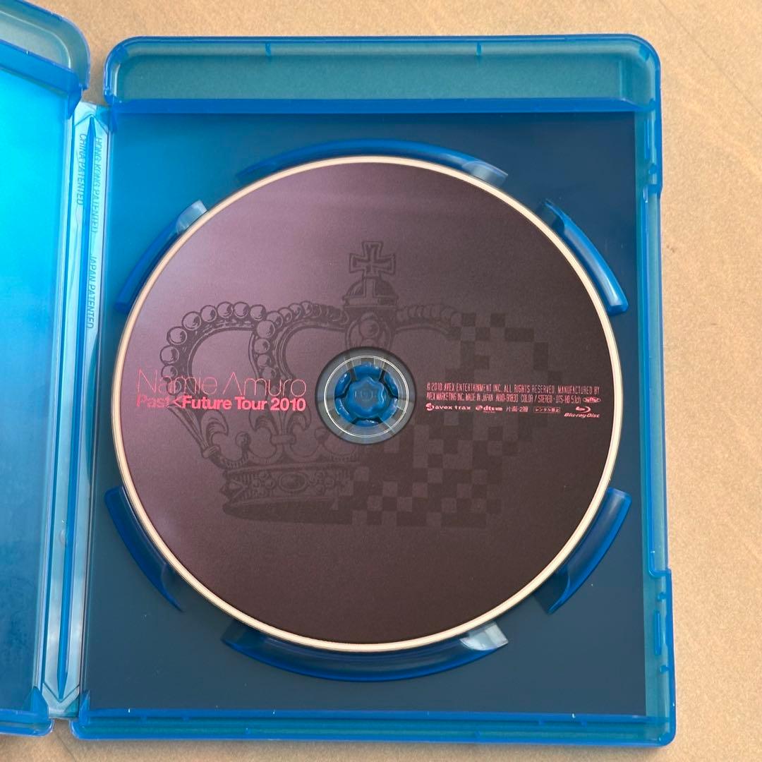 安室奈美恵/Namie Amuro PAST<FUTURE Tour 2010 - メルカリ