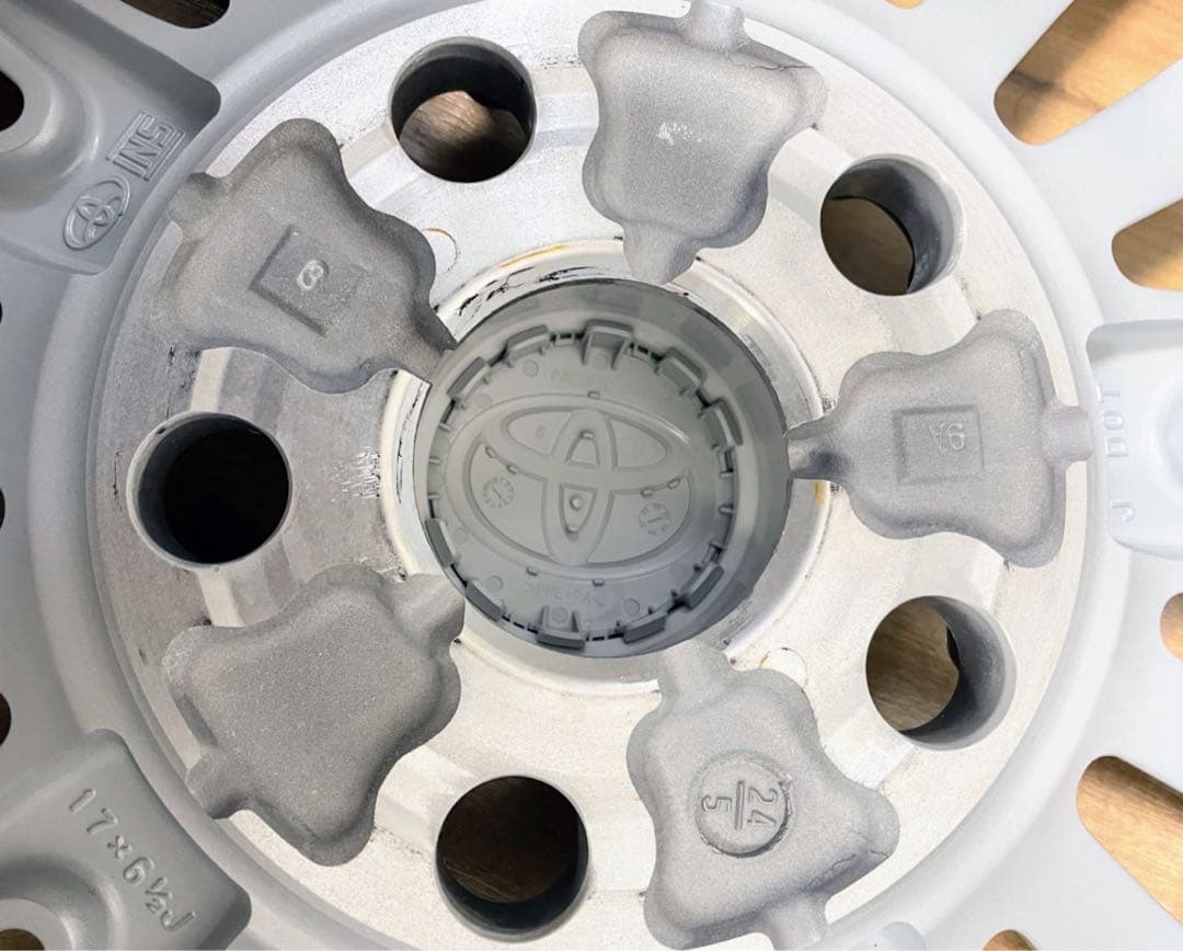 lionmarudaddy様専用 トヨタ 新型40系純正アルミホイール17インチ