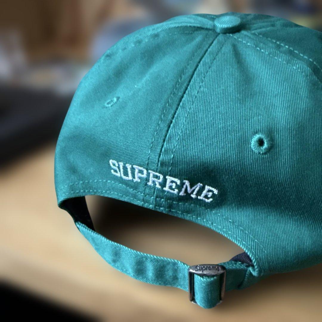 Supreme ロゴ刺繍キャップ グリーン 希少 タグ付 正規品 美品 - メルカリ