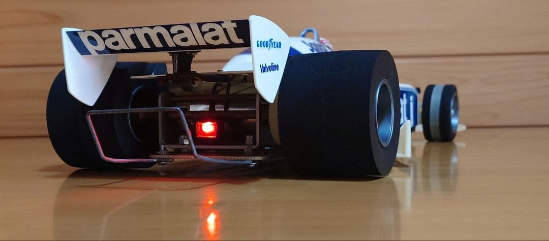 タミヤブラバムBT50競技用スペシャルLEDライト付＆プロポバッテリー…付